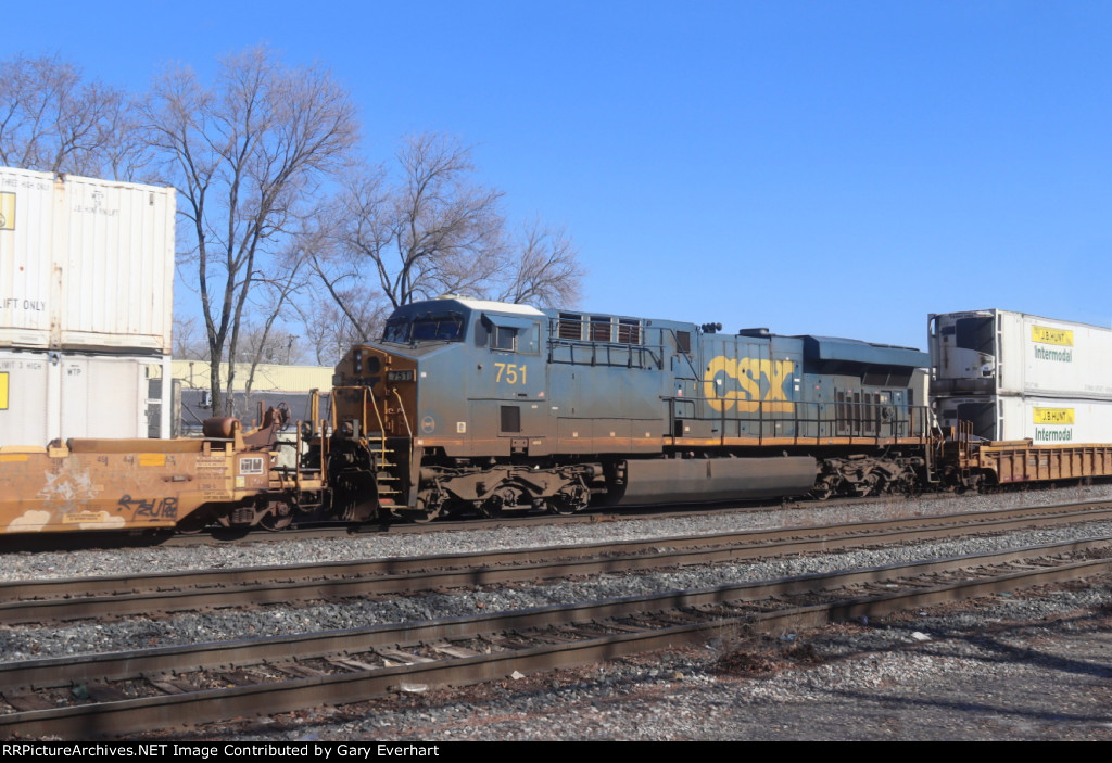 CSX ES44C-H #751